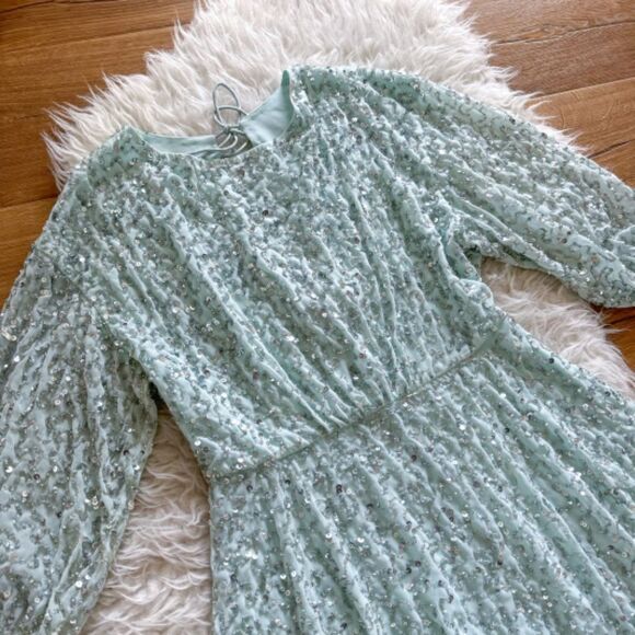 NWT! Alice + Olivia Palmira All-Over Sequin Chiffon Dress - Venus Blue | Size 6 - Picture 4 of 13